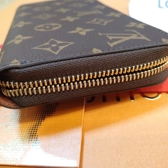 Louis Vuitton M42616 zippy wallet in monogram BRAND NEW - Picture 8 of 8